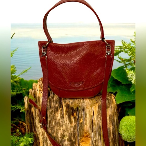 PRUN’E LEATHER BURGANDY FLAP CROSSBODY SHOULDERBAG - Picture 1 of 7